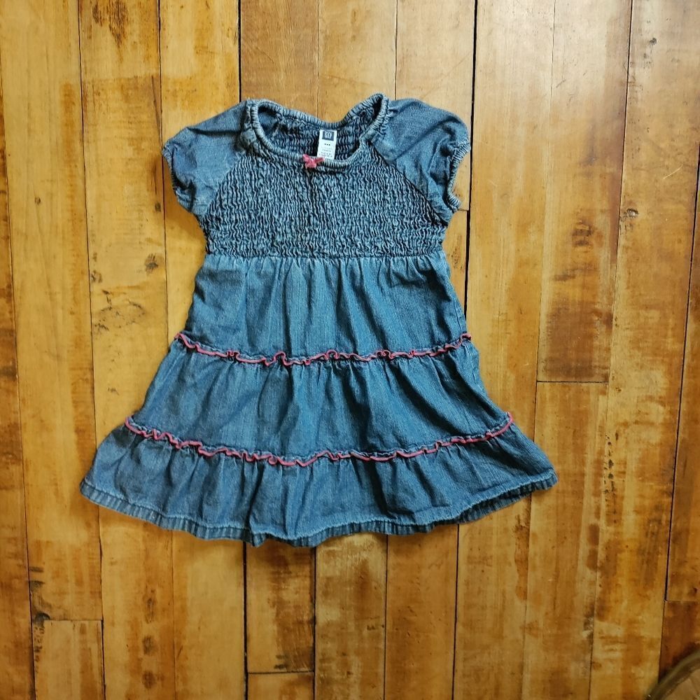 Gap 2T denim dress vintage girls minimalist smocked chest tiered skirt cotton